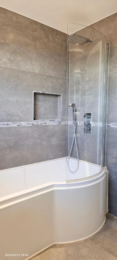 Top Floor Flat 5 Northwood Northwood  Luaran gambar